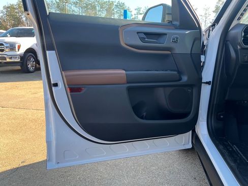 New 2025 Ford Bronco Sport Outer Banks w/ Outer Banks Tech Package+ image 11