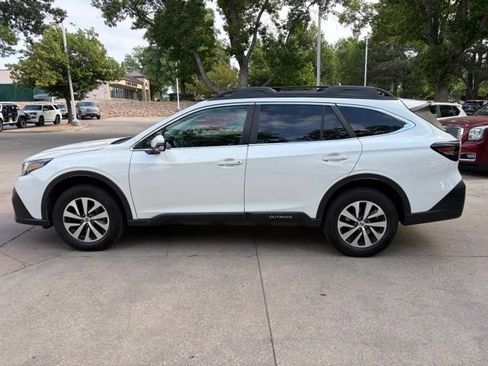 Used 2021 Subaru Outback Premium AWD/4WD image 2