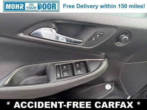 Used 2017 Chevrolet Cruze LT w/ Convenience Package image 11