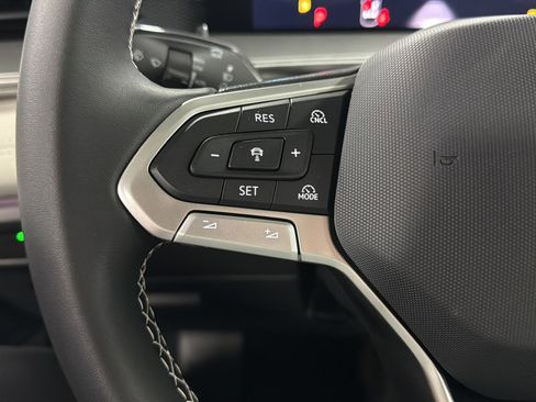 New 2026 Volkswagen Tiguan SE image 21