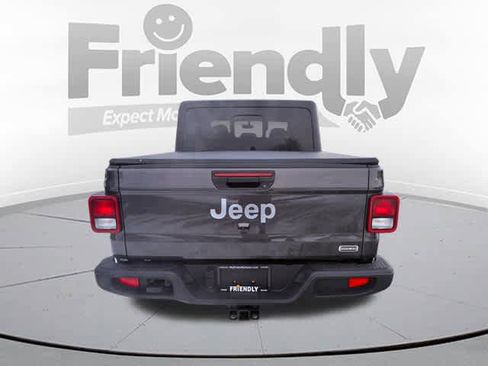 Used 2022 Jeep Gladiator Overland w/ Popular Equipment Package image 6