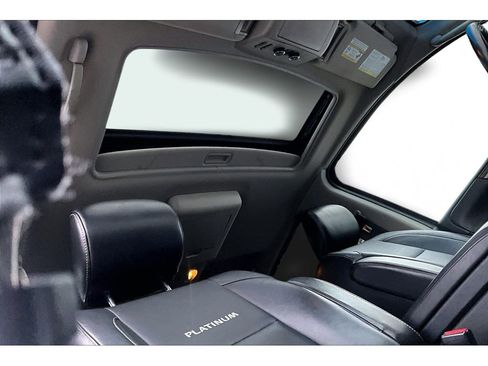 Used 2012 Nissan Armada Platinum image 18