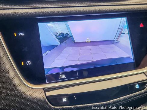 Certified 2025 Cadillac XT5 Premium Luxury w/ LPO, Floor Liner Package AWD/4WD image 18