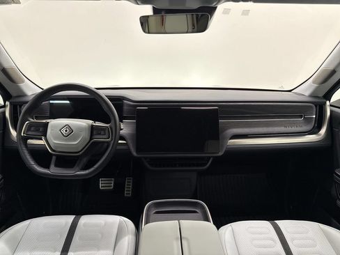 Used 2024 Rivian R1T Adventure AWD/4WD image 11