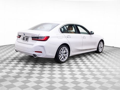 Certified 2025 BMW 330i xDrive Sedan w/ Premium Package AWD/4WD image 5