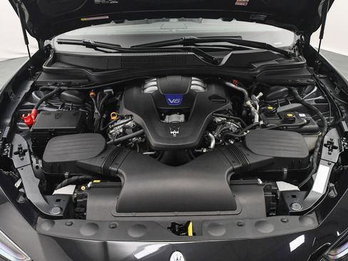 New 2024 Maserati Ghibli Modena image 30