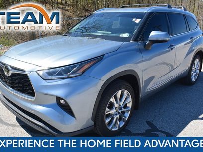 Used 2023 Toyota Highlander Limited