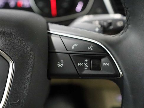 Used 2024 Audi Q5 2.0T Premium image 25