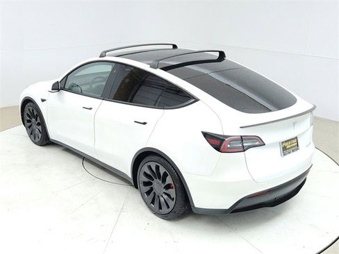 Used 2020 Tesla Model Y Performance image 17
