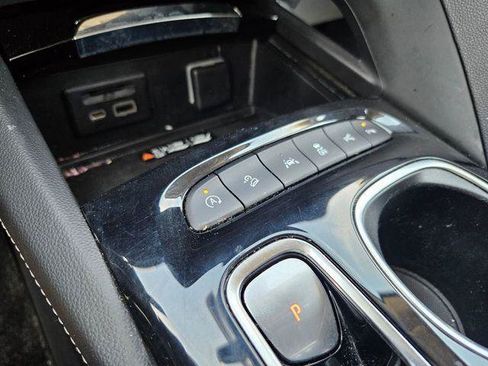 Used 2023 Buick Envision Avenir AWD/4WD image 28