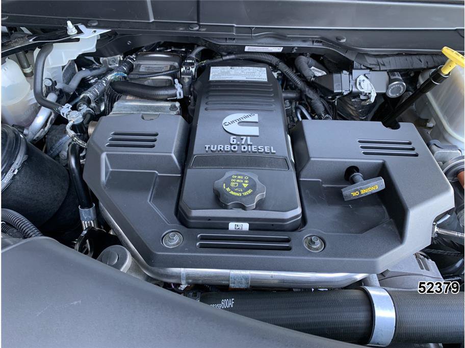 Used 2022 RAM 5500 4x4 Crew Cab image 12