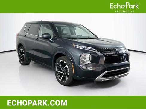 Used 2024 Mitsubishi Outlander SE AWD/4WD image 1