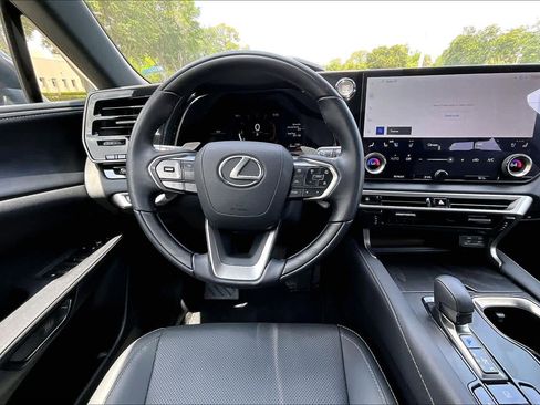 Used 2026 Lexus RX 350 Premium w/ Accessory Package (Z1) FWD image 6
