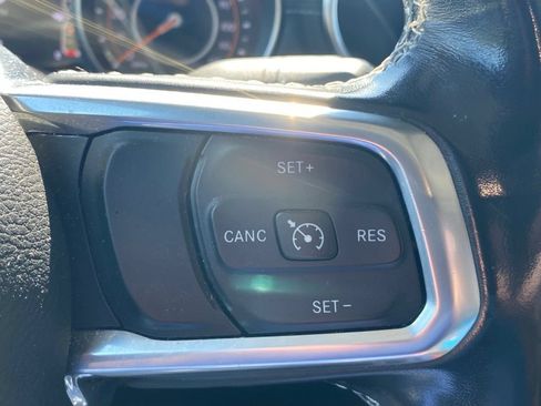 Used 2021 Jeep Gladiator Overland w/ Popular Equipment Package AWD/4WD image 29