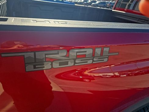 Used 2025 Chevrolet Silverado 2500 LTZ w/ LTZ Plus Package image 33