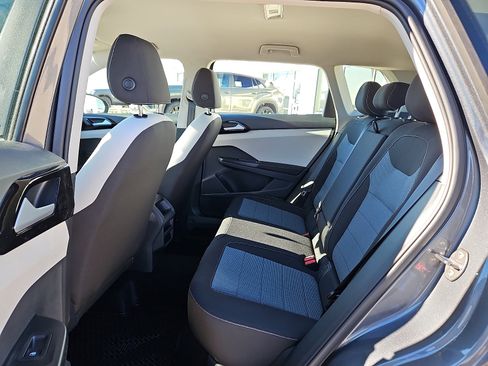 New 2026 Volkswagen Taos S image 9