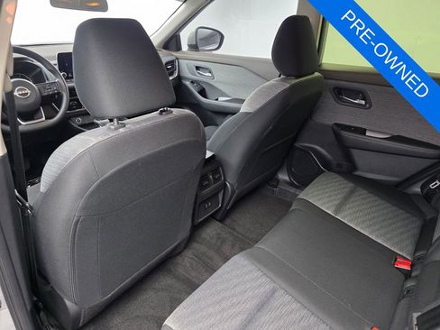 Used 2023 Nissan Rogue SV image 14