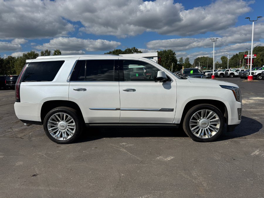 Used 2016 Cadillac Escalade Platinum AWD/4WD image 6