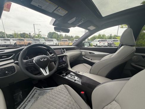 Used 2023 INFINITI QX50 Autograph AWD/4WD image 9