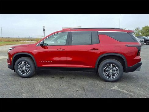 New 2026 Chevrolet Traverse LT w/ Driver Confidence Package image 5