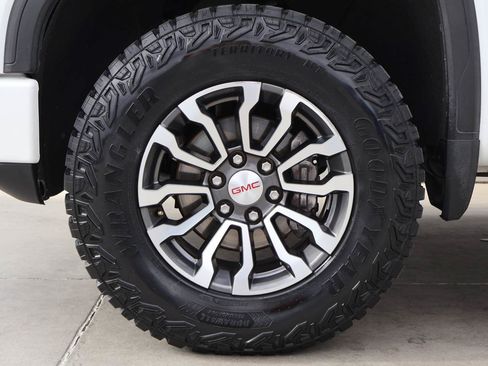 Used 2021 GMC Sierra 1500 AT4 AWD/4WD image 6