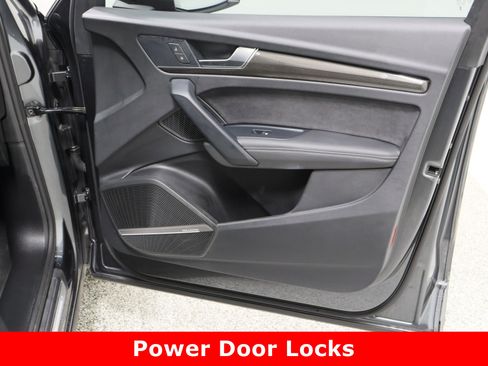 Used 2024 Audi SQ5 Prestige image 38