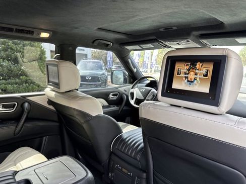 Used 2019 INFINITI QX80 Limited image 18