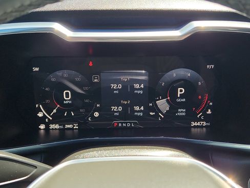Used 2024 GMC Canyon Elevation w/ Convenience Package AWD/4WD image 18