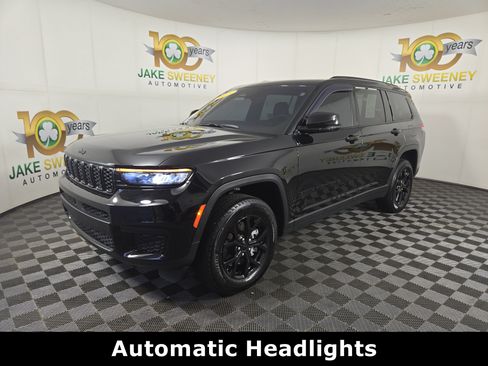 Used 2025 Jeep Grand Cherokee L Altitude AWD/4WD image 4