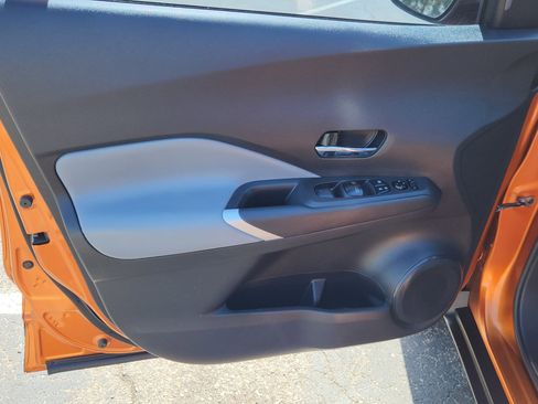 Used 2024 Nissan Kicks SR w/ SR Premium Package FWD image 20