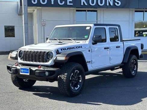 Used 2024 Jeep Gladiator Rubicon w/ Technology Group image 4