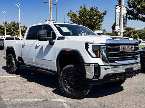 Used 2024 GMC Sierra 2500 SLE w/ SLE Convenience Package AWD/4WD image 8