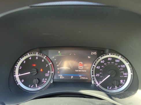 Used 2023 Toyota Highlander L FWD image 24