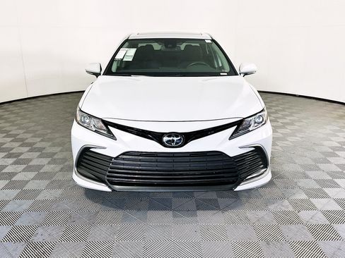 Used 2024 Toyota Camry LE w/ Convenience Package FWD image 8