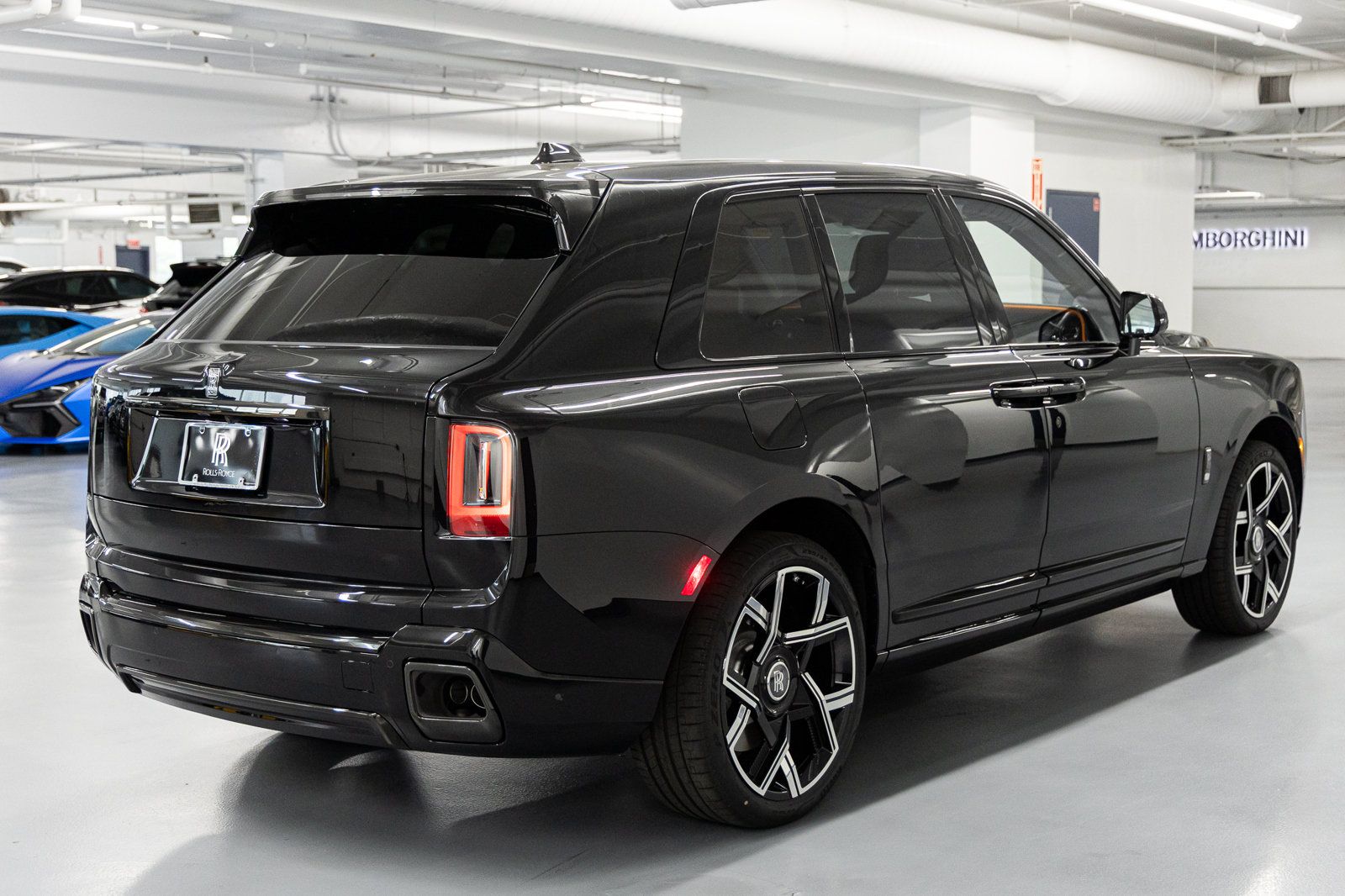 New 2027 Rolls-Royce Cullinan Black Badge AWD/4WD image 6