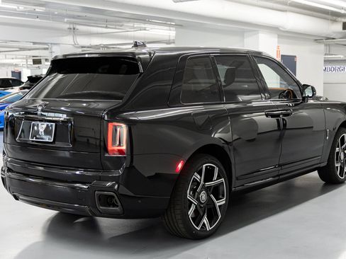 New 2027 Rolls-Royce Cullinan Black Badge AWD/4WD image 6
