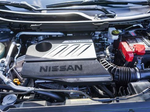 Used 2023 Nissan Rogue S AWD/4WD image 27