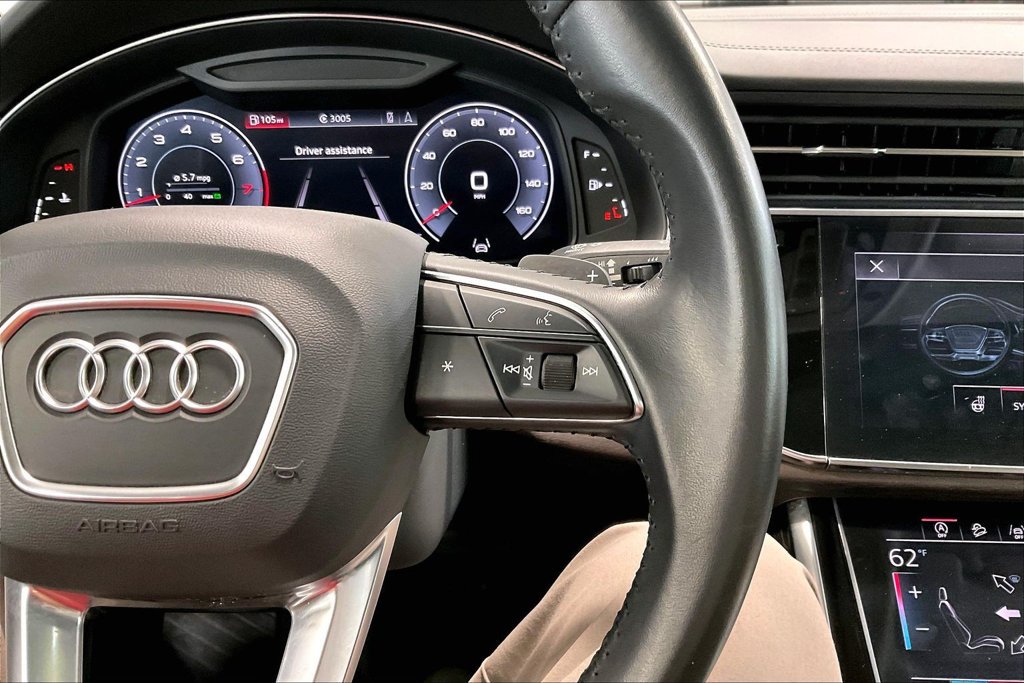 Used 2019 Audi Q8 Prestige w/ Luxury Package AWD/4WD image 13