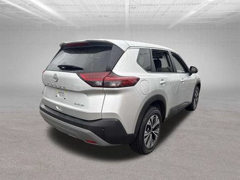 Used 2023 Nissan Rogue SV AWD/4WD image 9