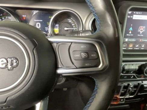 Used 2023 Jeep Wrangler Unlimited Rubicon 4xe w/ Cold Weather Group AWD/4WD image 31