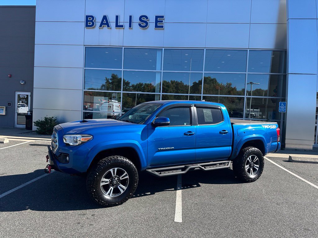 Used 2016 Toyota Tacoma TRD Sport w/ Premium & Technology Package AWD/4WD image 1