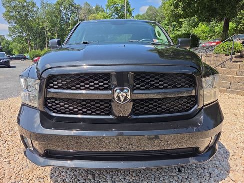Used 2018 RAM 1500 Express AWD/4WD image 8