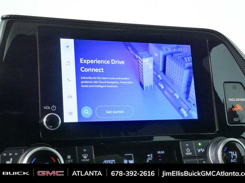 Used 2024 Toyota Highlander XSE FWD image 12