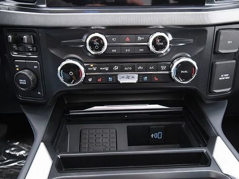 New 2026 Ford F350 Platinum w/ FX4 Off-Road Package AWD/4WD image 19