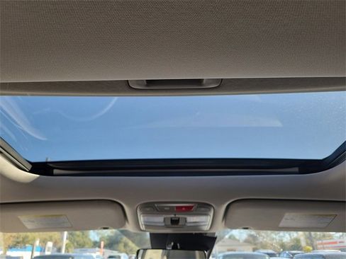 New 2025 Kia Telluride S image 20