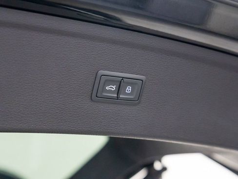 Used 2018 Audi Q5 2.0T Premium image 31