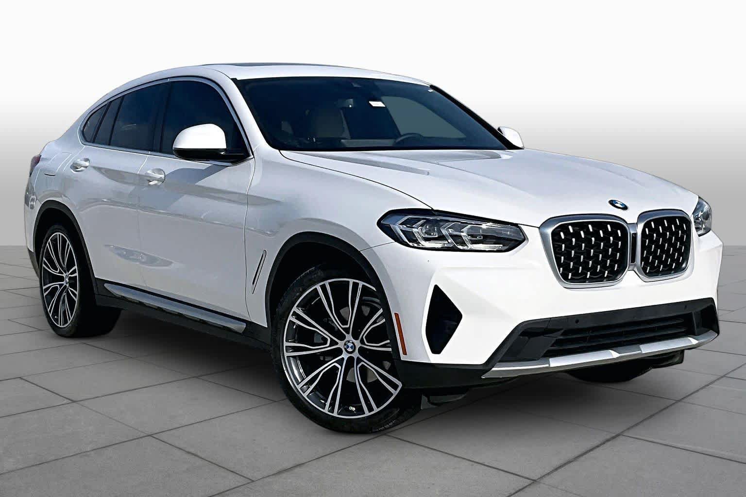 Used 2024 BMW X4 xDrive30i w/ Premium Package AWD/4WD image 2