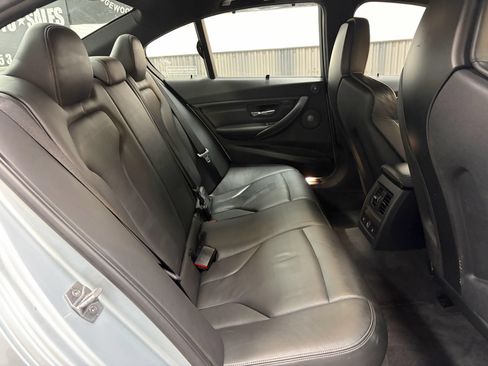 Used 2015 BMW M3 RWD image 21