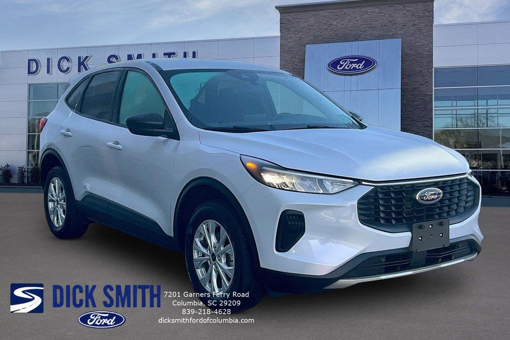 Certified 2025 Ford Escape Active AWD/4WD image 3
