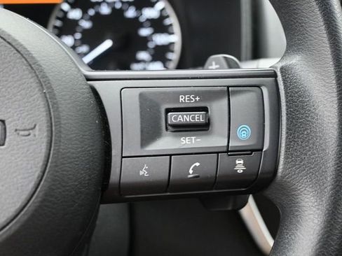 Used 2024 Nissan Rogue SV FWD image 18